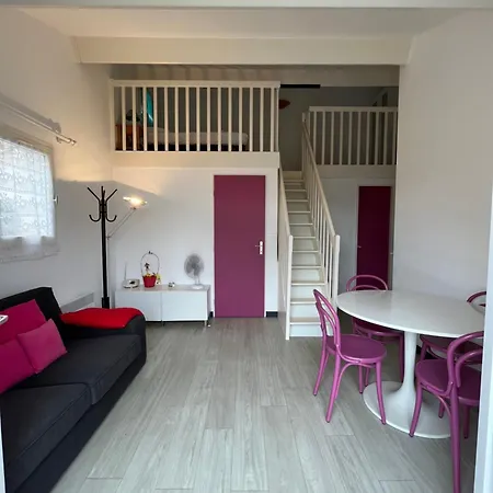 Holiday home Maison Acces Dans Avec Piscine Bretignolles-sur-Mer
